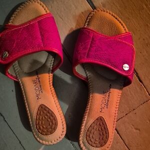 Moda Hot Pink Women's Sandals